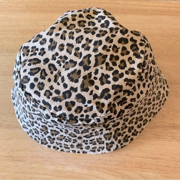 Olivia & Kate Bucket Hat Animal Print NWOT OSFA Gorgeous - Picture 2 of 5